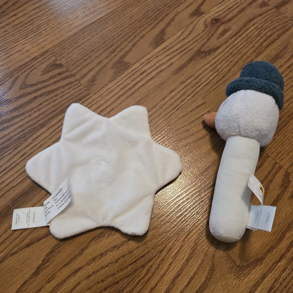 Cloud Island Baby Cream Blue Snowflake Crinkle Toy Snowman Soft Rattle Toys Set